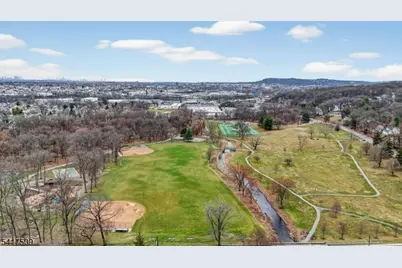 10 Brookside Ave, Hawthorne, NJ 07506 - Photo 49