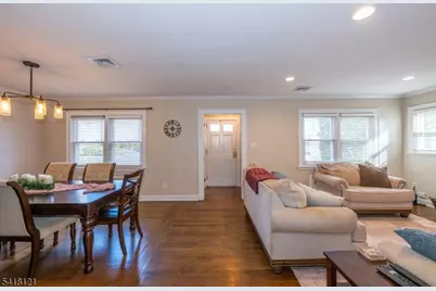 35 Hastings Ave, Nutley, NJ 07110 - Photo 7