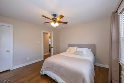 35 Hastings Ave, Nutley, NJ 07110 - Photo 21