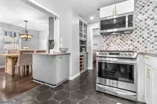 13 Whitehouse Ave, Readington, NJ 08889 - Photo 5