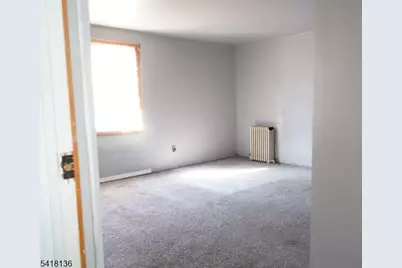 85 Roosevelt Ave, Butler, NJ 07405 - Photo 11
