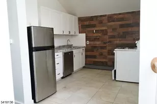 85 Roosevelt Ave, Butler, NJ 07405 - Photo 5