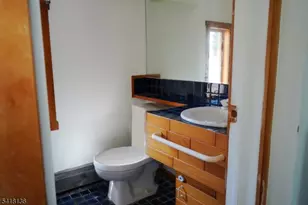 85 Roosevelt Ave, Butler, NJ 07405 - Photo 19