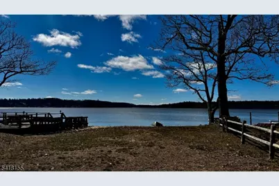 9 Lakeview Ave, Mount Olive, NJ 07828 - Photo 3