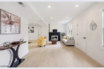 10 Mulford Pl, Newark, NJ 07112 - Photo 5