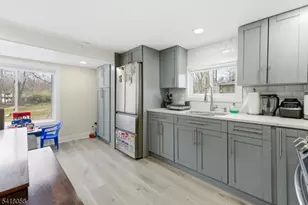 28 Wagners Ln, Warren Township, NJ 07059 - Photo 23