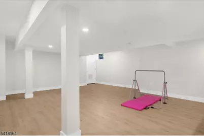 86 Treetops Cir, Franklin Township, NJ 08540 - Photo 37