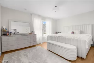 86 Treetops Cir, Franklin Township, NJ 08540 - Photo 29