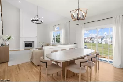 86 Treetops Cir, Franklin Township, NJ 08540 - Photo 9