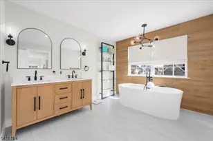 86 Treetops Cir, Franklin Township, NJ 08540 - Photo 23