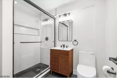 86 Treetops Cir, Franklin Township, NJ 08540 - Photo 33