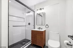 86 Treetops Cir, Franklin Township, NJ 08540 - Photo 33