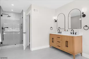 86 Treetops Cir, Franklin Township, NJ 08540 - Photo 25