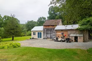 833 Berkshire Valley Rd, Jefferson Township, NJ 07885 - Photo 27