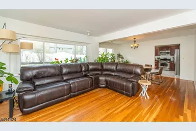 32 Cutler Dr, Morris Plains, NJ 07950 - Photo 5