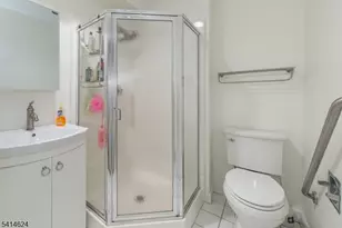 32 Cutler Dr, Morris Plains, NJ 07950 - Photo 23