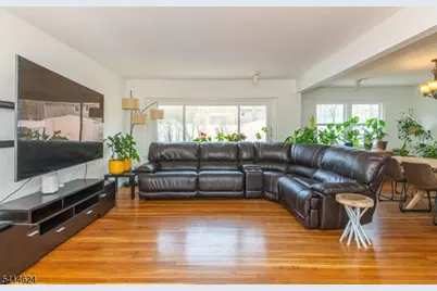 32 Cutler Dr, Morris Plains, NJ 07950 - Photo 3