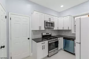 77 S Munn Ave, Newark, NJ 07106 - Photo 17