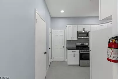 77 S Munn Ave, Newark, NJ 07106 - Photo 19