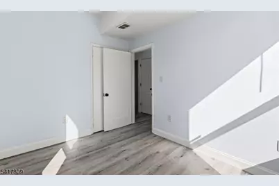 77 S Munn Ave, Newark, NJ 07106 - Photo 25