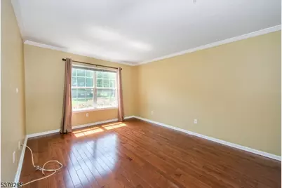 4 Parkside Ct, Wayne, NJ 07470 - Photo 5