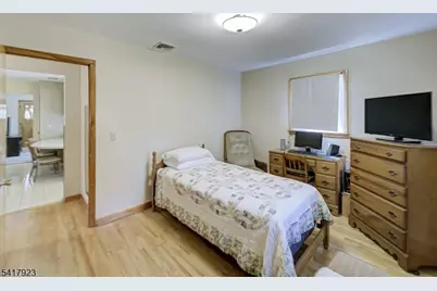 309 Marion Pl, Manville, NJ 08835 - Photo 11