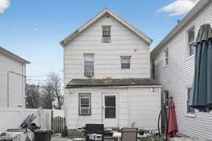 78 Cleveland St, Belleville, NJ 07109 - Photo 3