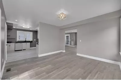 711 Pemberton Ave, Plainfield, NJ 07060 - Photo 9