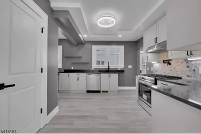 711 Pemberton Ave, Plainfield, NJ 07060 - Photo 11