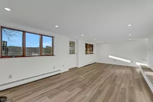 10 Lake Dr W, Wayne, NJ 07470 - Photo 27