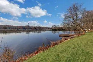 10 Lake Dr W, Wayne, NJ 07470 - Photo 31