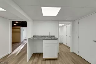 10 Lake Dr W, Wayne, NJ 07470 - Photo 25