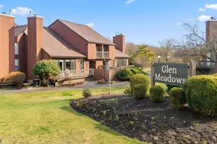 29 Bloomingdale Dr, Hillsborough Township, NJ 08844 - Photo 3