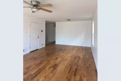 339 Ocean Ave, Jersey City, NJ 07305 - Photo 11