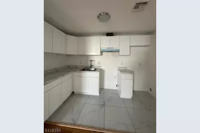 339 Ocean Ave, Jersey City, NJ 07305 - Photo 21