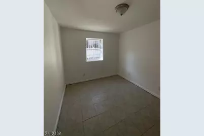 339 Ocean Ave, Jersey City, NJ 07305 - Photo 7