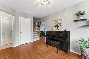 32 Dewitt Ln, Hillsborough Township, NJ 08844 - Photo 9