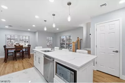 181-A Court St, Newark, NJ 07103 - Photo 11