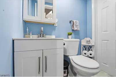 181-A Court St, Newark, NJ 07103 - Photo 9