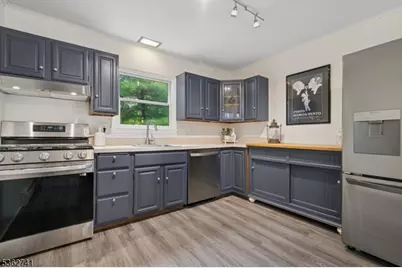 42 Witte Rd, West Milford, NJ 07421 - Photo 15