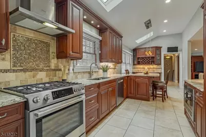 7 Chadwick Rd, Livingston, NJ 07039 - Photo 17