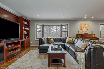 7 Chadwick Rd, Livingston, NJ 07039 - Photo 5