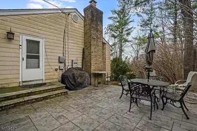 7 Chadwick Rd, Livingston, NJ 07039 - Photo 31