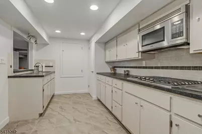 7 Chadwick Rd, Livingston, NJ 07039 - Photo 27