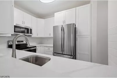 8 Encampment Drive, Bedminster Township, NJ 07921 - Photo 5