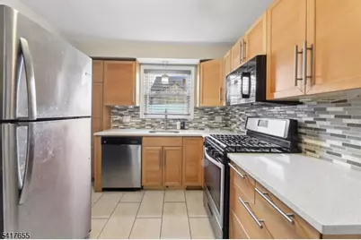 10 Ogden Rd, Belleville, NJ 07109 - Photo 9