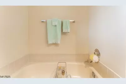 16 Westchester Ter, Clinton Township, NJ 08801 - Photo 15