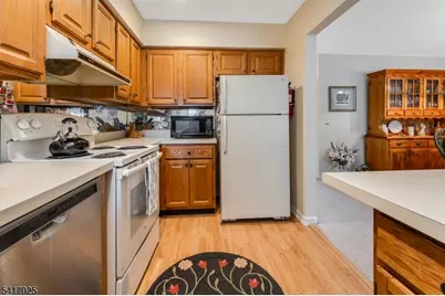 16 Westchester Ter, Clinton Township, NJ 08801 - Photo 7