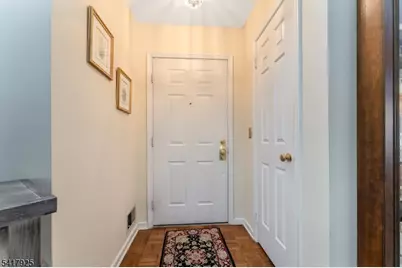 16 Westchester Ter, Clinton Township, NJ 08801 - Photo 3