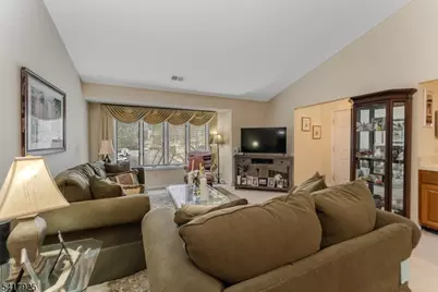16 Westchester Ter, Clinton Township, NJ 08801 - Photo 5